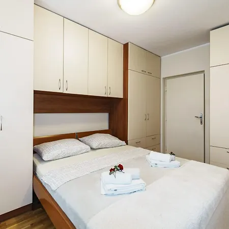 Meta Olive Apartamento Zadar
